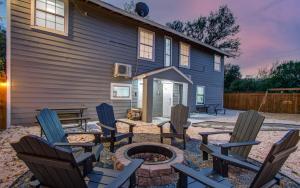 Modern 2BR Houston Stay Central & Cozy