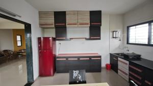 Modern Penthouse in Natures Lap - Family Only