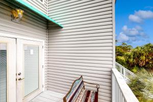 Lullwater Beach Condos 405