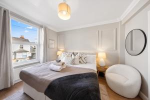 Long Stay Ready King Bed Kitchen WiFi Town