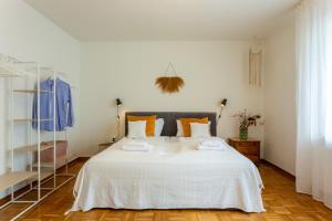 NEU! LEVEL22! viel Platz, 2 Balkone mit Strandkorb