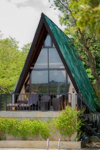 Sundown Lake Hotel & Spa