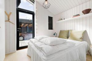 8411-Ebeltoft-Fyrbakken-13