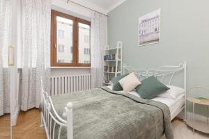 Stylowy Apartament dla 5 Osób Bartoszewicza by Noclegi Renters