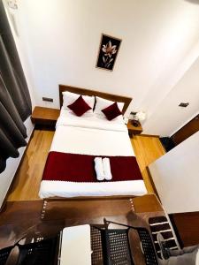 Sun Bright Residency - GB Road Thane