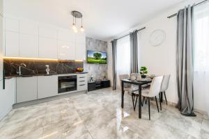 Gicek Apartament 3A bezpłatny PARKING Faktura VAT 4 osobowy ARENA K-S SSE