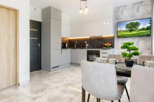 Gicek Apartament 3A bezpłatny PARKING Faktura VAT 4 osobowy ARENA K-S SSE