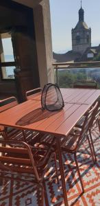 Lakefront 2 rooms city center