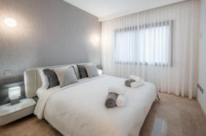 Luxury Beachfront Heated Pool & SPA & GYMEHHouse