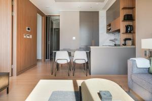 Blueground Sangam city view nr World Cup Park SEL-48