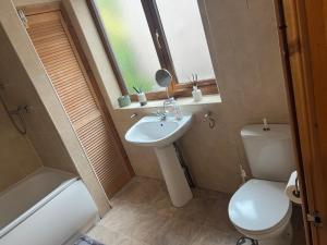 54 - Room 3 - City views