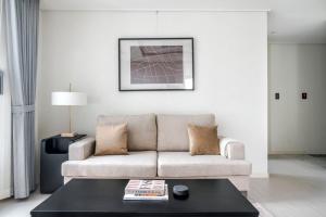 Blueground Sinseol city view nr Cheonggyecheon SEL-51