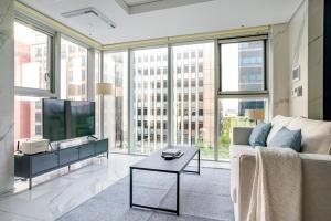 Blueground Yeouido river view nr Han River SEL-42