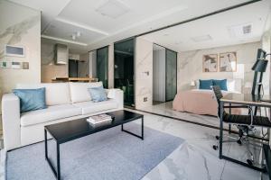 Blueground Yeouido river view nr Han River SEL-42