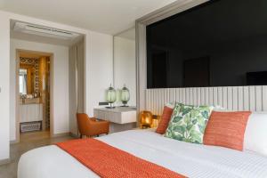 The Ozone Terracotta Art Golf View Bangtao