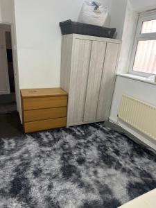 Don Jackson London Apartment