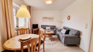 Ferienwohnung "Achtern Diek 1" 1 Reihe an der Ostseeküste