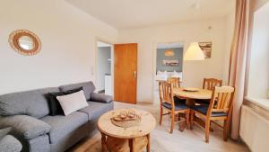 Ferienwohnung "Achtern Diek 1" 1 Reihe an der Ostseeküste