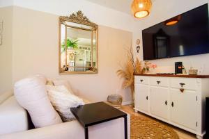 Apto Romântico & Completo na Av. dos Búzios MA9524