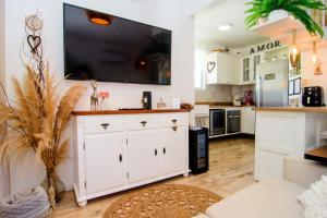 Apto Romântico & Completo na Av. dos Búzios MA9524