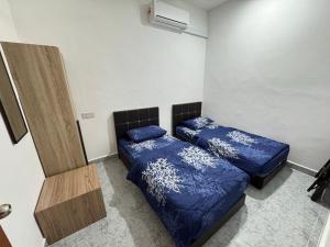Cozy 4BR Homestay with 2 Baths Taman Seraya