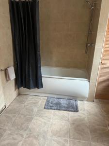 54 - Room 4 - Very spacious