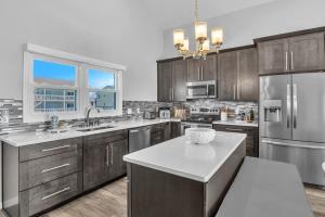 La Perla Azul | Oceanfront | Pet Friendly Vacation Home