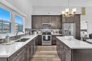 La Perla Azul | Oceanfront | Pet Friendly Vacation Home