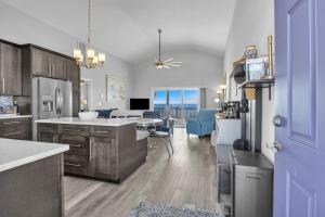 La Perla Azul | Oceanfront | Pet Friendly Vacation Home