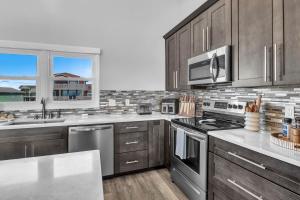 La Perla Azul | Oceanfront | Pet Friendly Vacation Home