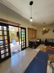 Casa de condomínio 900m da Praia de Boiçucanga