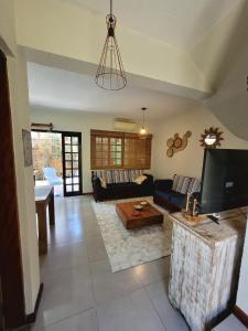 Casa de condomínio 900m da Praia de Boiçucanga