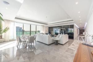 Private Marina 5 Master Bedrooms & Private Pool