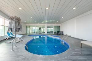 Private Marina 5 Master Bedrooms & Private Pool
