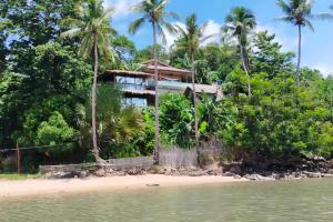 Villa with a pool and sea view in Nido, Philippines