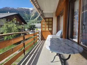 Studio Cosy Panorama II - Proche des Bains et vue sur la vallée et montagne