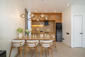 Ardhana 1 - Chic Villa by the Sea