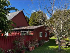 Bäckdalens Bed and Breakfast & Café