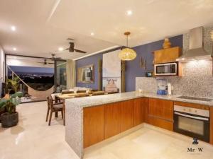 Private Pool Penthouse, Gym, 5-min 5th Av & Beach