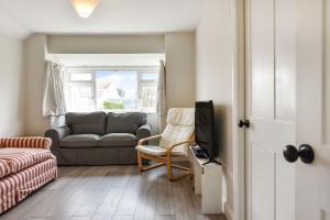 Marjonique, West Wittering