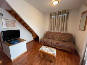 Chalet 3 Pièces 6 Pers. avec Terrasse à SuperDévoluy - FR-1-504-450