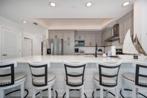 Phoenix Gulf Shores II 2205 condo