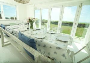 Polkerris, East Wittering