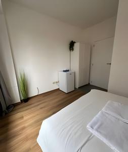 Ideal Room Near Gare du Midi