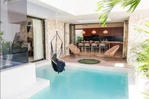 Huge 10BR Luxury Villa complex with Private Pool & Serene Setting