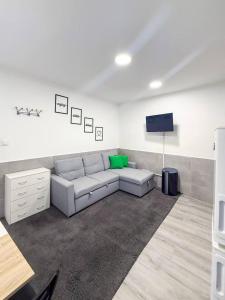 Aparta-Estudio a unos pasos del Paseo el Prado