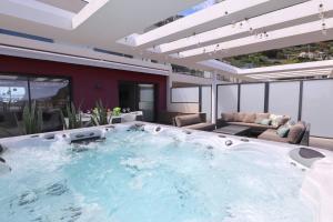 MonteCarloSeaView & Jacuzzi & Parking #29