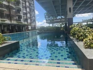 Levi & Moons Manila Bay