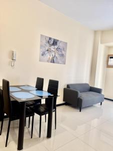 Levi & Moons Manila Bay