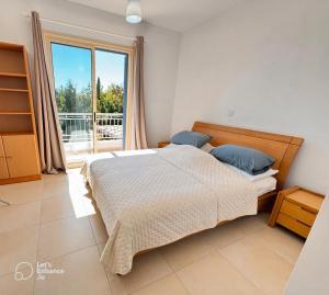 Elysia Breeze 2 Bed town house